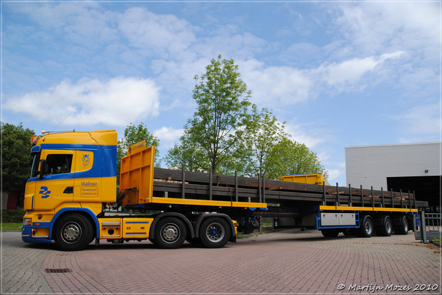 DSC 1570-border Vrachtwagens