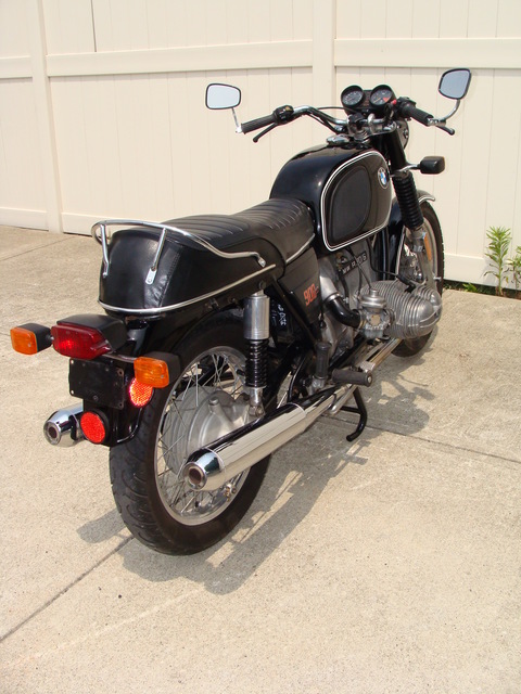 4970271 '76 R90-6 Black 22L Bar-ends 013 SOLD....1976 BMW R90/6 #4970271 Black 41,360 Miles. 22 Lt. Tank, New Tires, Major Service (10K) just done.