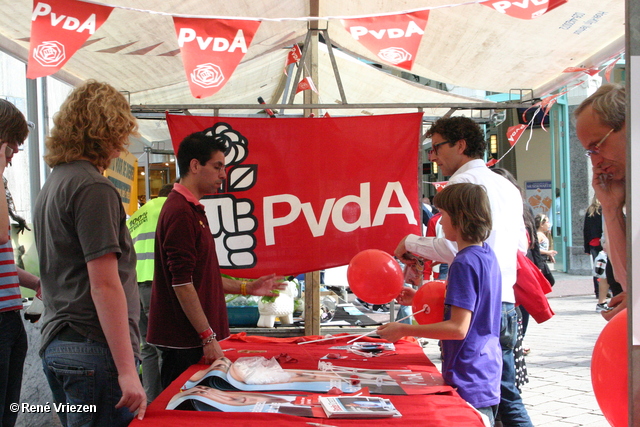  RenÃ© Vriezen 2010-05-29 #0013 PvdA Arnhem Land vd Markt compagne TK2010 zaterdag 29 mei 2010