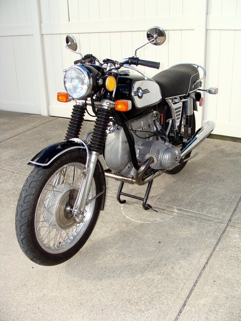2941938 '73 R60-6 SWB Black Toaster 024 SOLD.........1973 BMW R60/5 SWB Black, Toaster Tank, 55,500 Miles. Very Clean! Top-end just Rebuilt, 10K Service, plus much more!