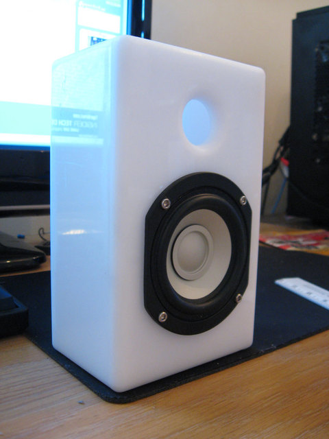 speaker2 picturebox2