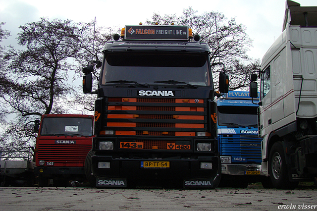 27-01-08 028-border truck pice