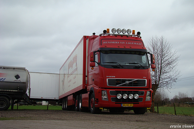 27-01-08 032-border truck pice