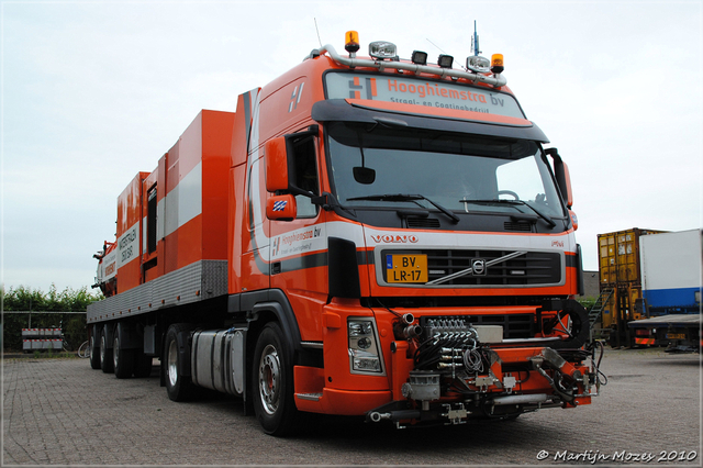 DSC 2396-border Vrachtwagens