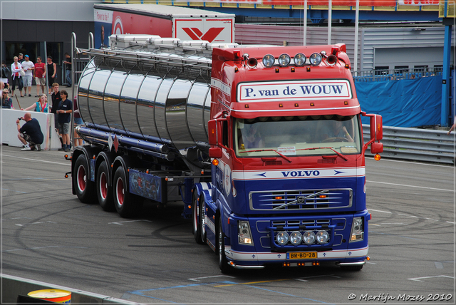 DSC 2908-border Truckstar Festival 2010