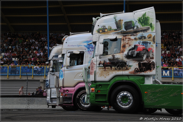 DSC 3140-border Truckstar Festival 2010