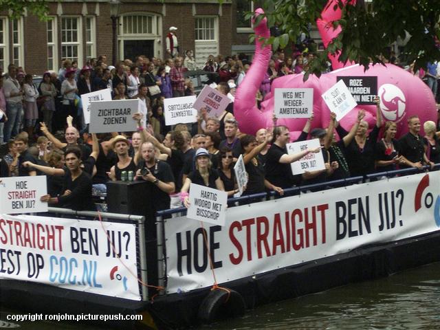 Canal Parade 07-08-10 (75) John en Irma bij Canal Parade 2010