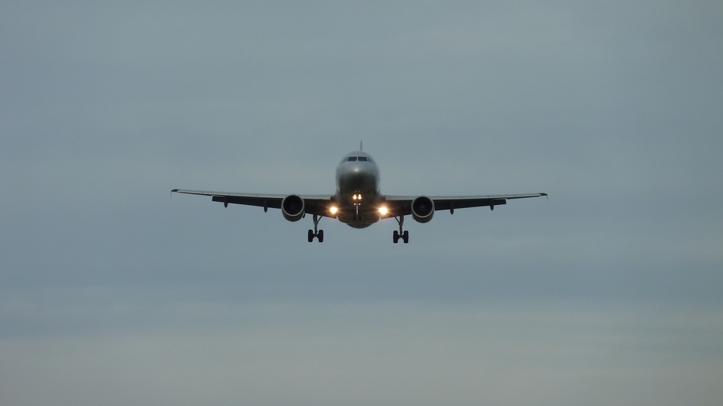 Landing Airplane 04 - 