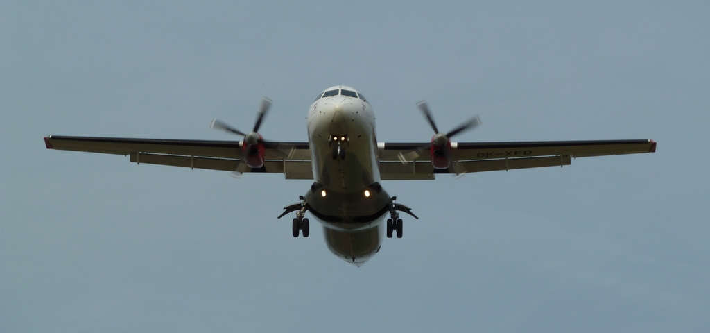 Landing Airplane 05 - 