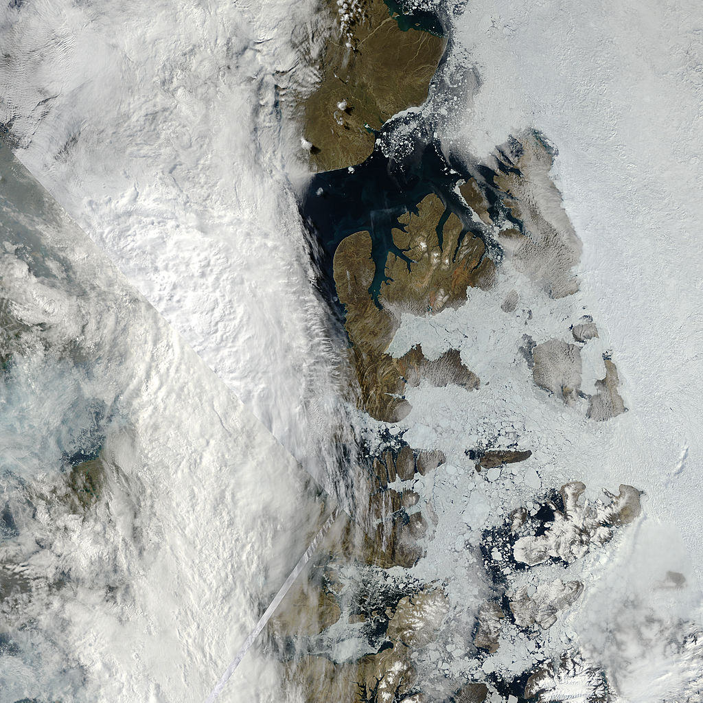 Arctic r04c02.2010220.terra.1km - 