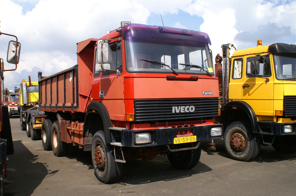iveco t 260 30 vk59sn - cab