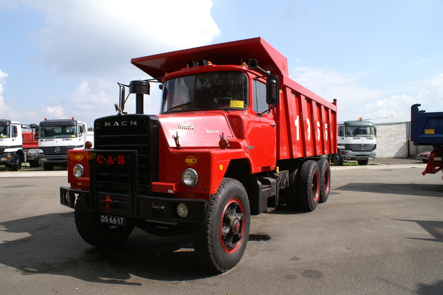 mack dm 600 cab ds6617 cab