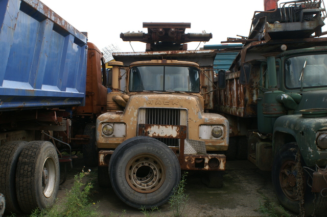 mack r 600 cab cab