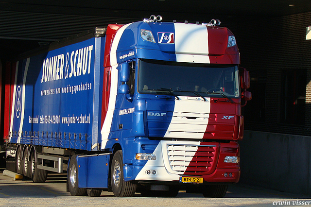 12-02-08 015-border truck pice