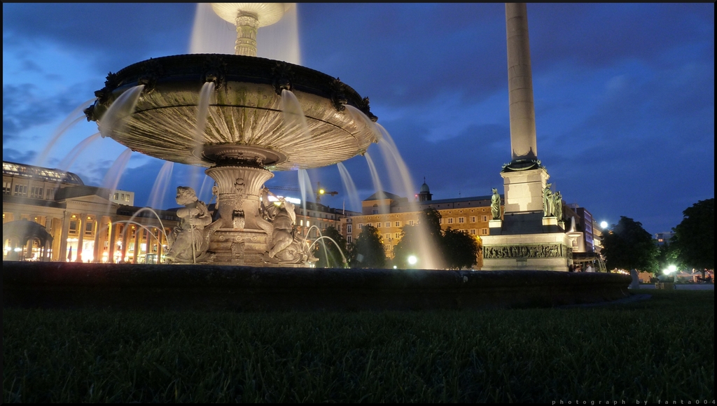 Schlossplatz at night02 - 