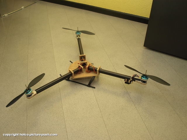 P9053333 tricopter