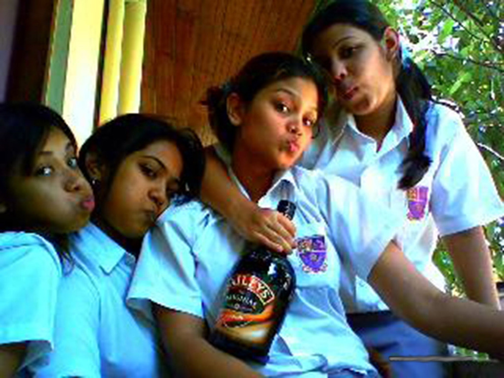 Srilankan girls photos (www.sl-girls.tk)  - 