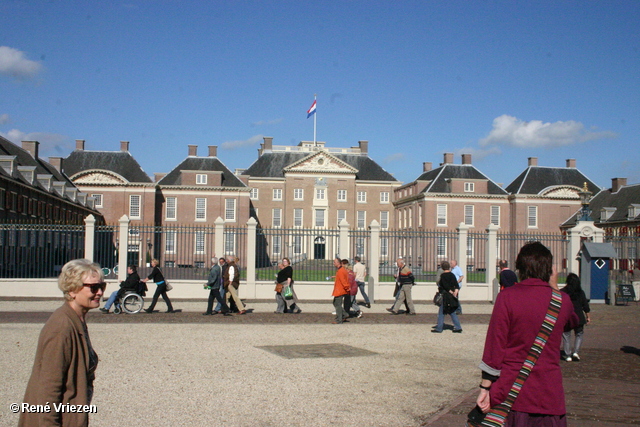 RenÃ© Vriezen 2010-10-01 #0043 Gezamelijk WijkPlatForm Uitje Paleis Het Loo vrijdag 1 oktober 2010