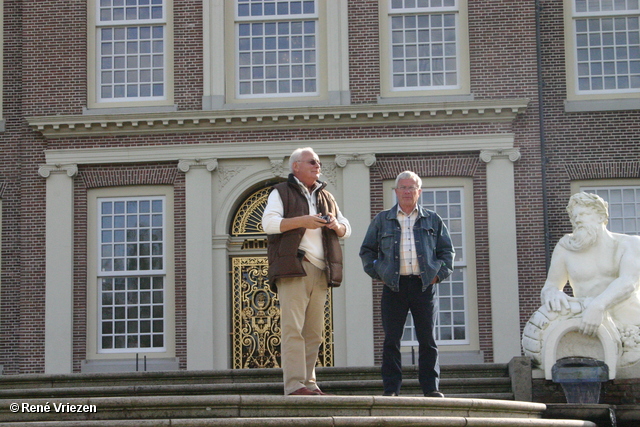 RenÃ© Vriezen 2010-10-01 #0098 Gezamelijk WijkPlatForm Uitje Paleis Het Loo vrijdag 1 oktober 2010