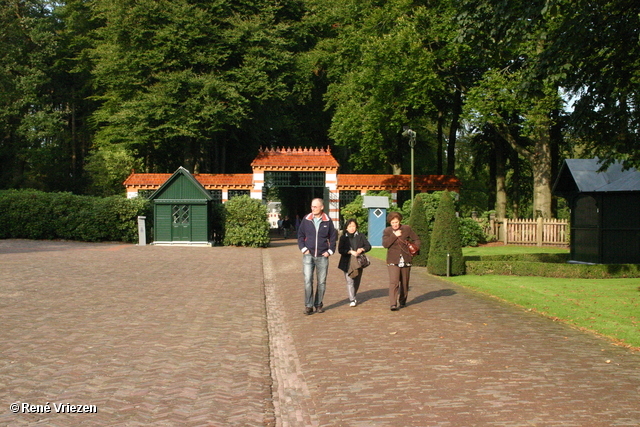 RenÃ© Vriezen 2010-10-01 #0119 Gezamelijk WijkPlatForm Uitje Paleis Het Loo vrijdag 1 oktober 2010