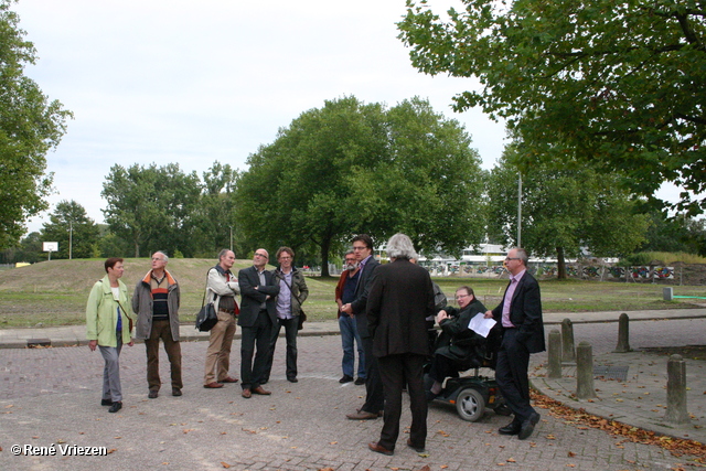 RenÃ© Vriezen 2010-10-04 #0040 Bezoek Wethouders Mw. Margriet Bleijenberg Dhr. Henk Kok  Presikhaaf maandag 4 oktober 2010