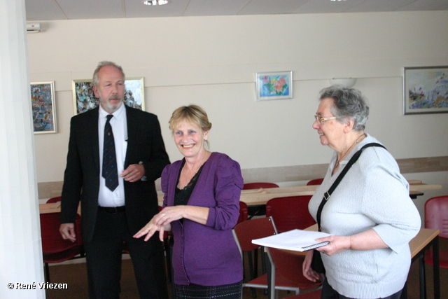 RenÃ© Vriezen 2010-10-04 #0041 Bezoek Wethouders Mw. Margriet Bleijenberg Dhr. Henk Kok  Presikhaaf maandag 4 oktober 2010