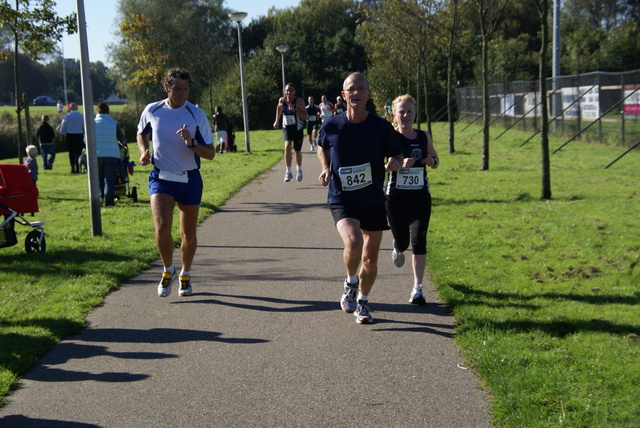 DSC01854 Vopak Midden Voorneloop 10-10-10