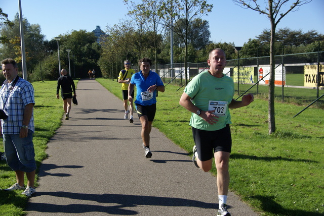 DSC01888 Vopak Midden Voorneloop 10-10-10