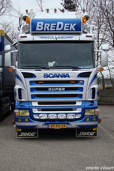 24-02-08 005-border truck pice