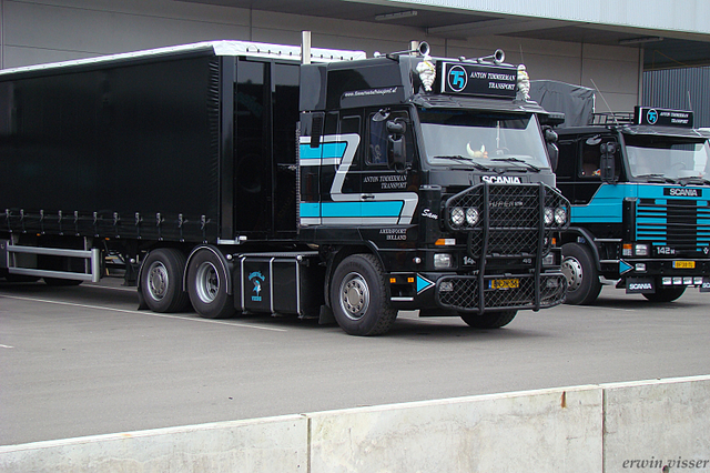 24-02-08 036-border truck pice