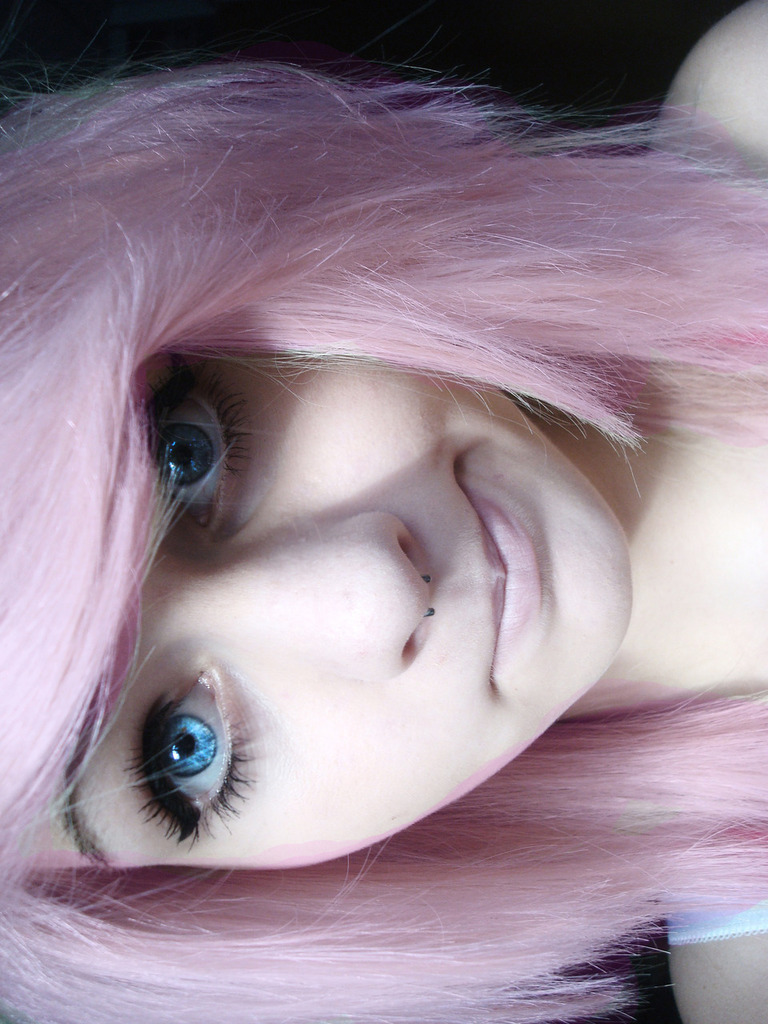 pinkhair-) - 