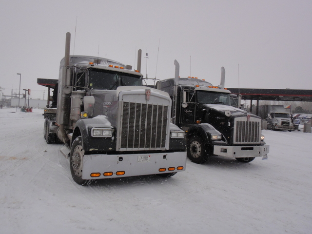 DSC04345 Trucks