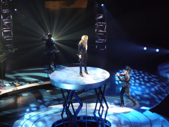 P1090408 Carrie Underwood - Newark, NJ 11-15-2010