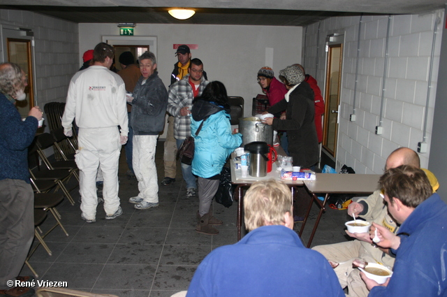 RenÃ© Vriezen 2010-12-03 #0025 WWP 2 Erwtensoep Bouwvakkers en Bewoners Grootonderhoud Krammerstraat vrijdag 3 december 2010