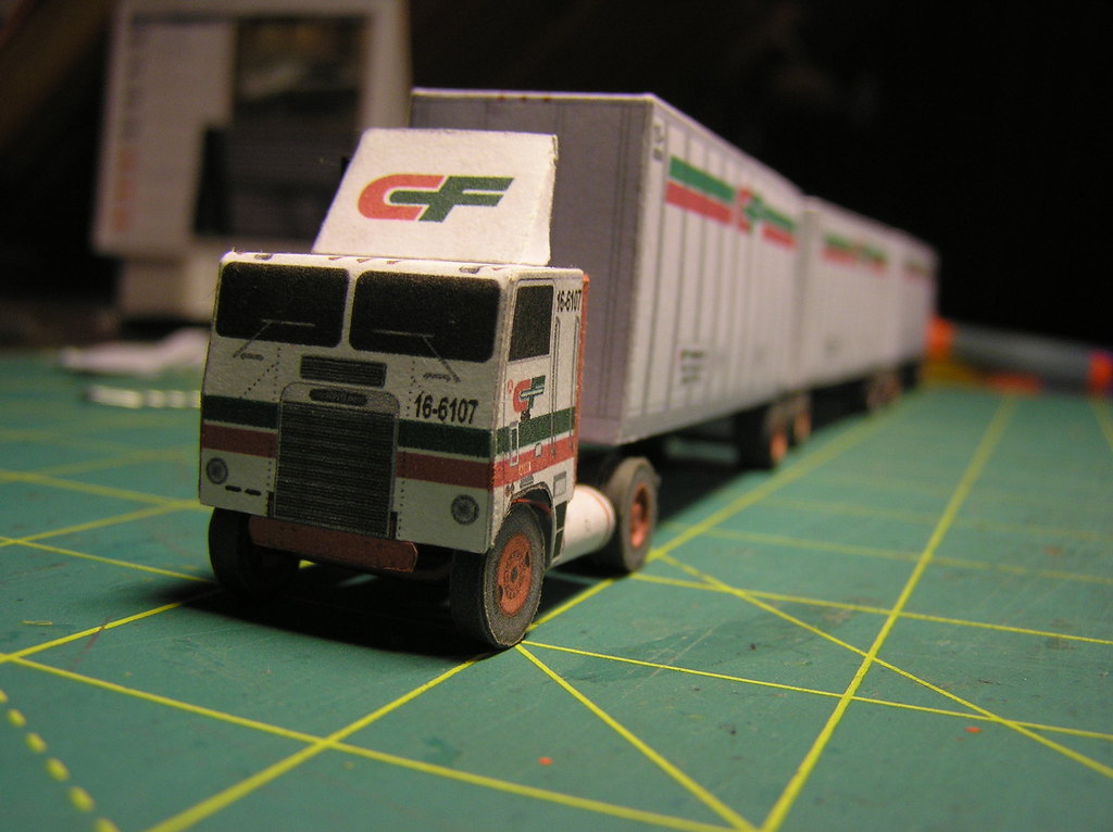 Freightliner CF (8) - 