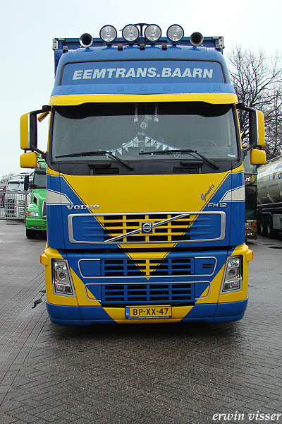 16-03-08 060-border truck pics