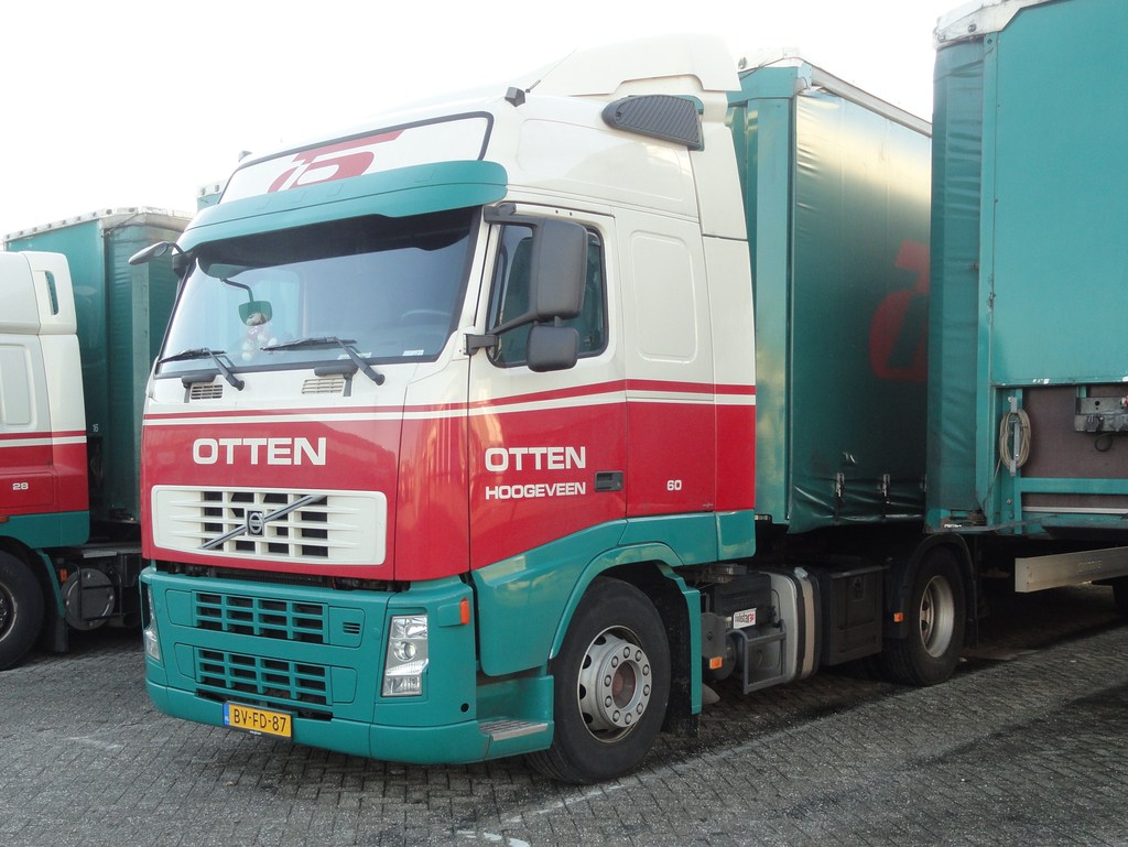 Otten2 - trucks gespot in Hoogeveen