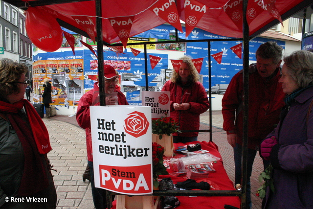 RenÃ© Vriezen 2011-02-12 #0005 PvdA Arnhem Land vd Markt campagne PV2011 Job Cohen zaterdag 12 februari 2011