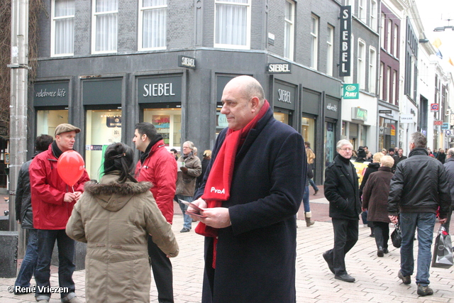René Vriezen 2011-02-12 #0051 PvdA Arnhem Land vd Markt campagne PV2011 Job Cohen zaterdag 12 februari 2011