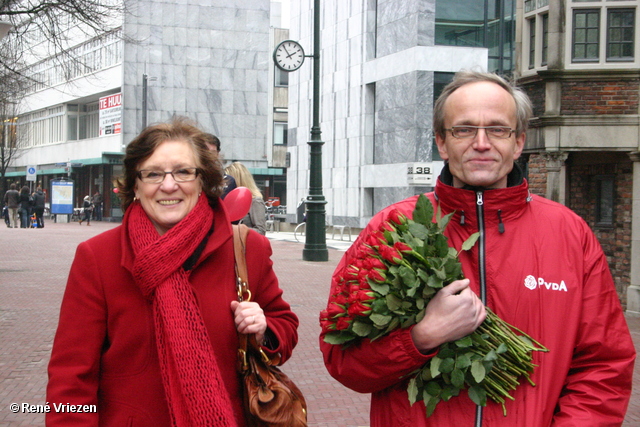 RenÃ© Vriezen 2011-02-12 #0103 PvdA Arnhem Land vd Markt campagne PV2011 Job Cohen zaterdag 12 februari 2011