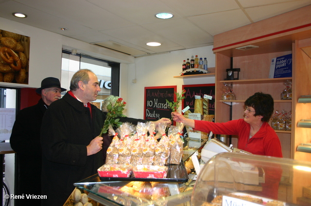 RenÃ© Vriezen 2011-02-12 #0169 PvdA Arnhem Land vd Markt campagne PV2011 Job Cohen zaterdag 12 februari 2011