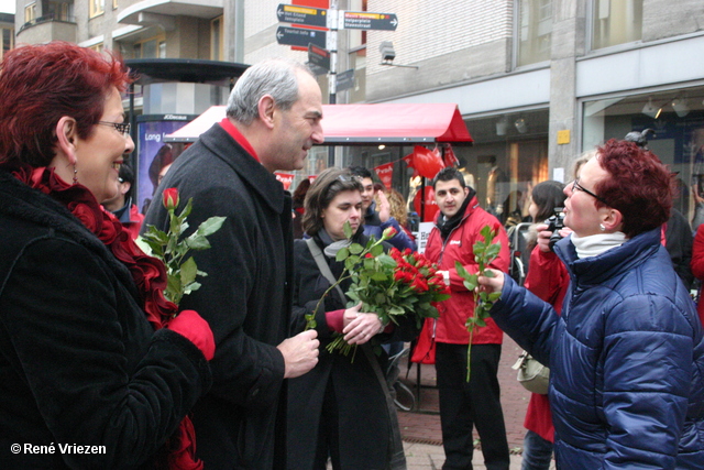 RenÃ© Vriezen 2011-02-12 #0212 PvdA Arnhem Land vd Markt campagne PV2011 Job Cohen zaterdag 12 februari 2011