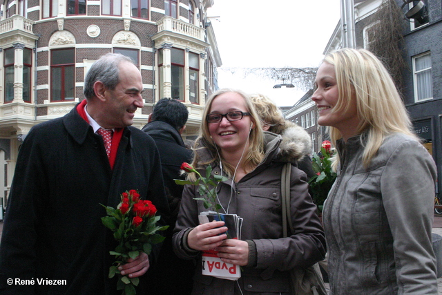 RenÃ© Vriezen 2011-02-12 #0227 PvdA Arnhem Land vd Markt campagne PV2011 Job Cohen zaterdag 12 februari 2011