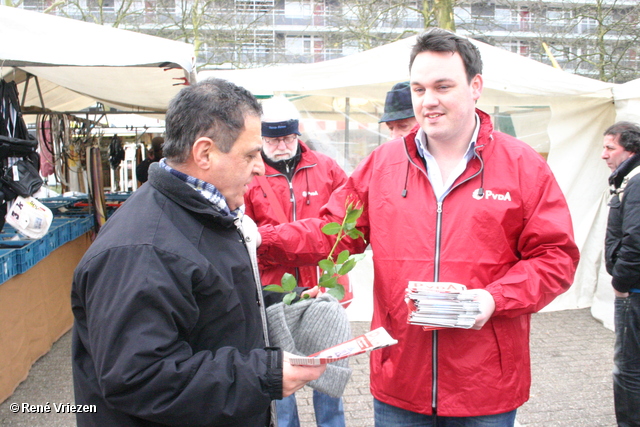 RenÃ© Vriezen 2011-02-23 #0048 PvdA Arnhem Malburgen Jeroen Dijsselbloem woensdag 23 februari 2011