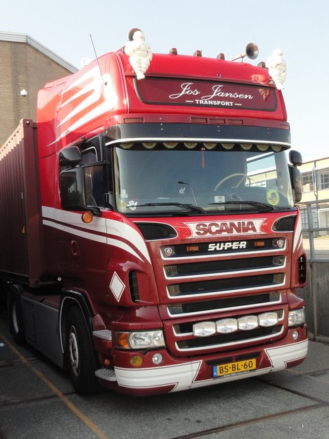 foto`s stage 009 trucks gespot in Hoogeveen
