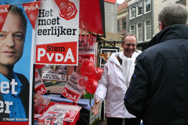 RenÃ© Vriezen 2011-02-26 #0006 PvdA Arnhem Land vd Markt campagne PV2011 zaterdag 26 februari 2011