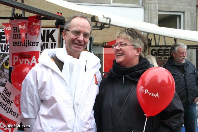 RenÃ© Vriezen 2011-02-26 #0010 PvdA Arnhem Land vd Markt campagne PV2011 zaterdag 26 februari 2011