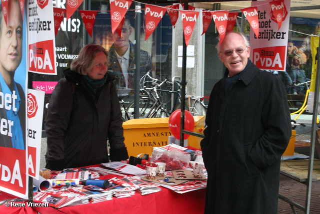 RenÃ© Vriezen 2011-02-26 #0122 PvdA Arnhem Land vd Markt campagne PV2011 zaterdag 26 februari 2011