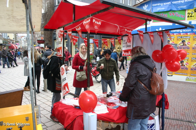 RenÃ© Vriezen 2011-02-26 #0141 PvdA Arnhem Land vd Markt campagne PV2011 zaterdag 26 februari 2011