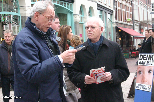 RenÃ© Vriezen 2011-02-26 #0148 PvdA Arnhem Land vd Markt campagne PV2011 zaterdag 26 februari 2011